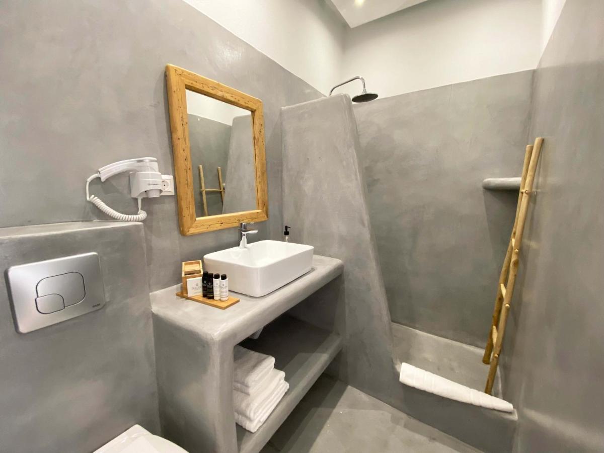 Lyra Seafront Apartment , Paroikia Town Center المظهر الخارجي الصورة