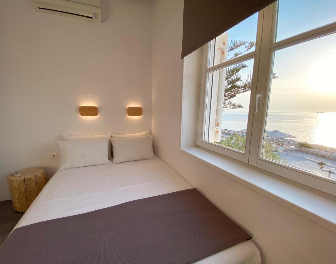 Lyra Seafront Apartment , Paroikia Town Center المظهر الخارجي الصورة