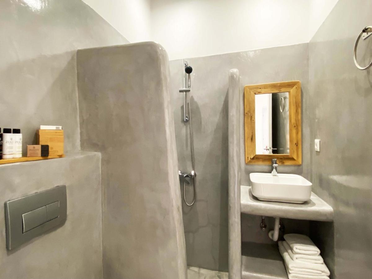 Lyra Seafront Apartment , Paroikia Town Center المظهر الخارجي الصورة
