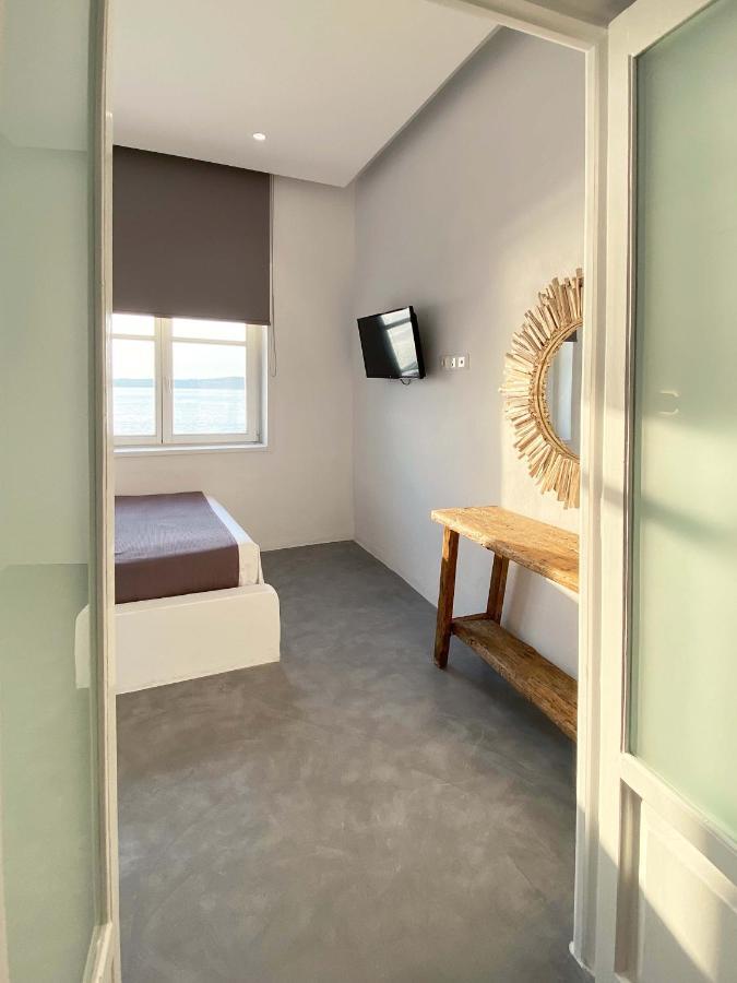 Lyra Seafront Apartment , Paroikia Town Center المظهر الخارجي الصورة