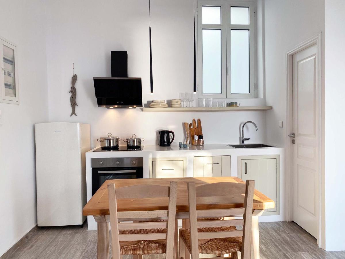 Lyra Seafront Apartment , Paroikia Town Center المظهر الخارجي الصورة